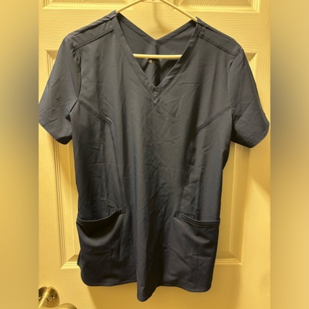 10/$20🔥 Navy Blue scub top